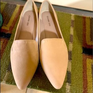 Gianni nude flats